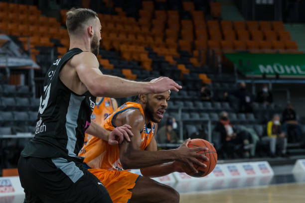 在联赛中表 在联赛中表