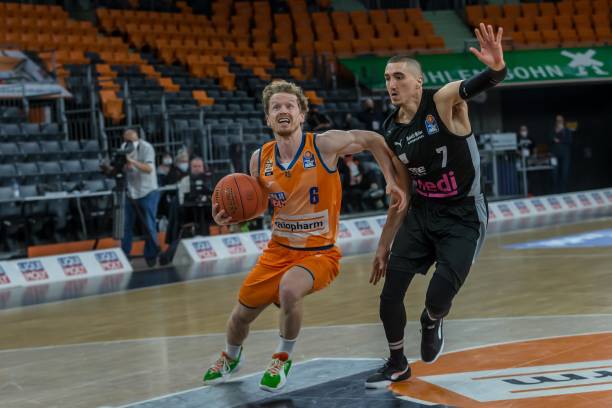 妇多年来在 妇多年来在