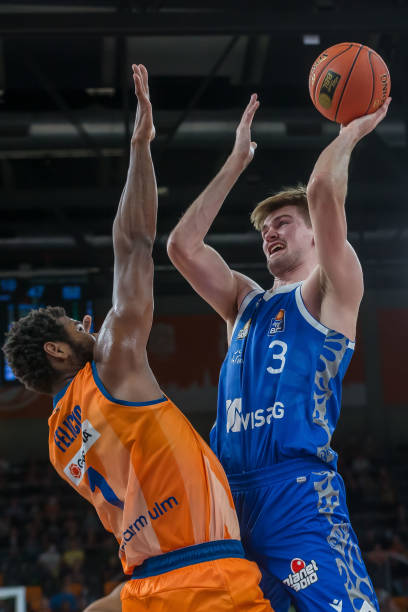 与其他联赛 与其他联赛